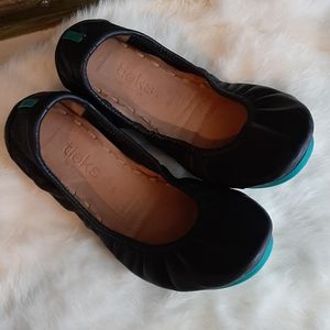 🥿 Tieks flats